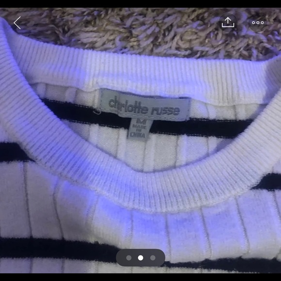 Long Sleeve Crop Top - Picture 2 of 2